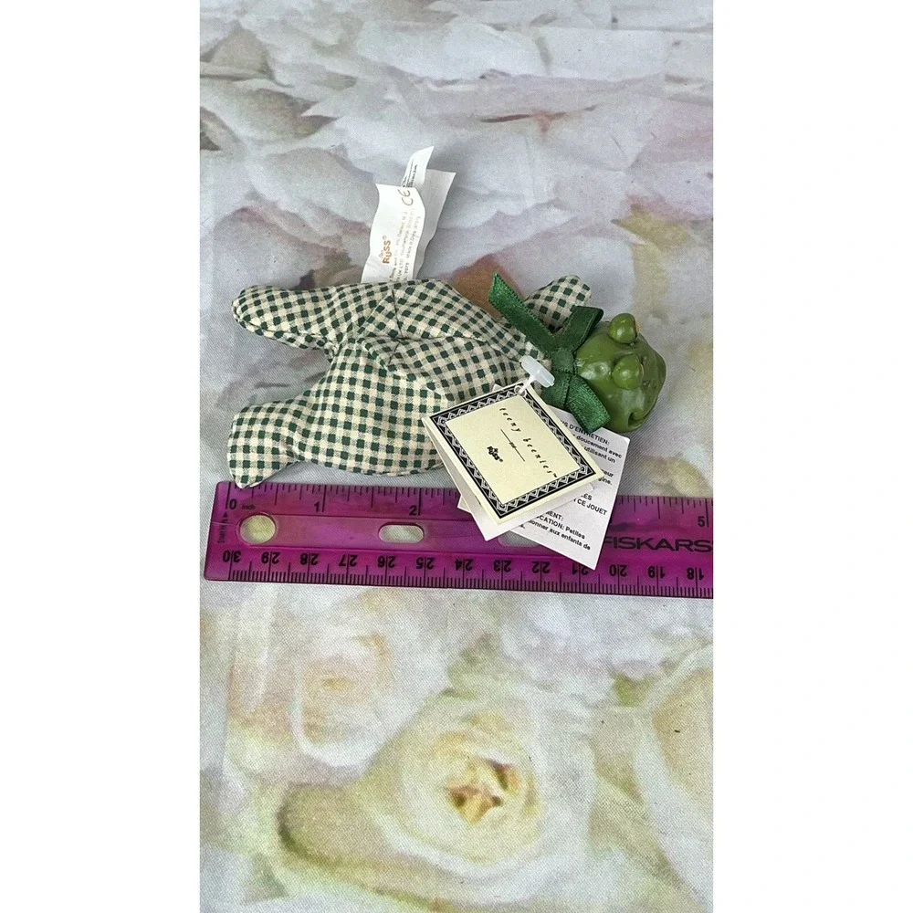 Teeny Beenies Green Gingham Frog Russ Berrie Cloth Body Ceramic Head #7075 Tags